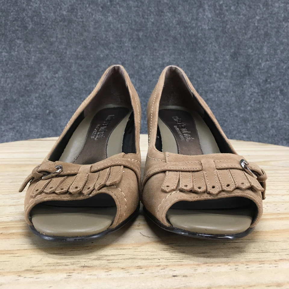 Whats What by Aerosoles Sandals Womens 8.5 Tan Kiltie Pump Suede Peep Toe Heels - Image 4 of 4