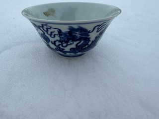 Antique Chinese Blue And White Dragons Porcelain Bowl Four Characters Mark 19th