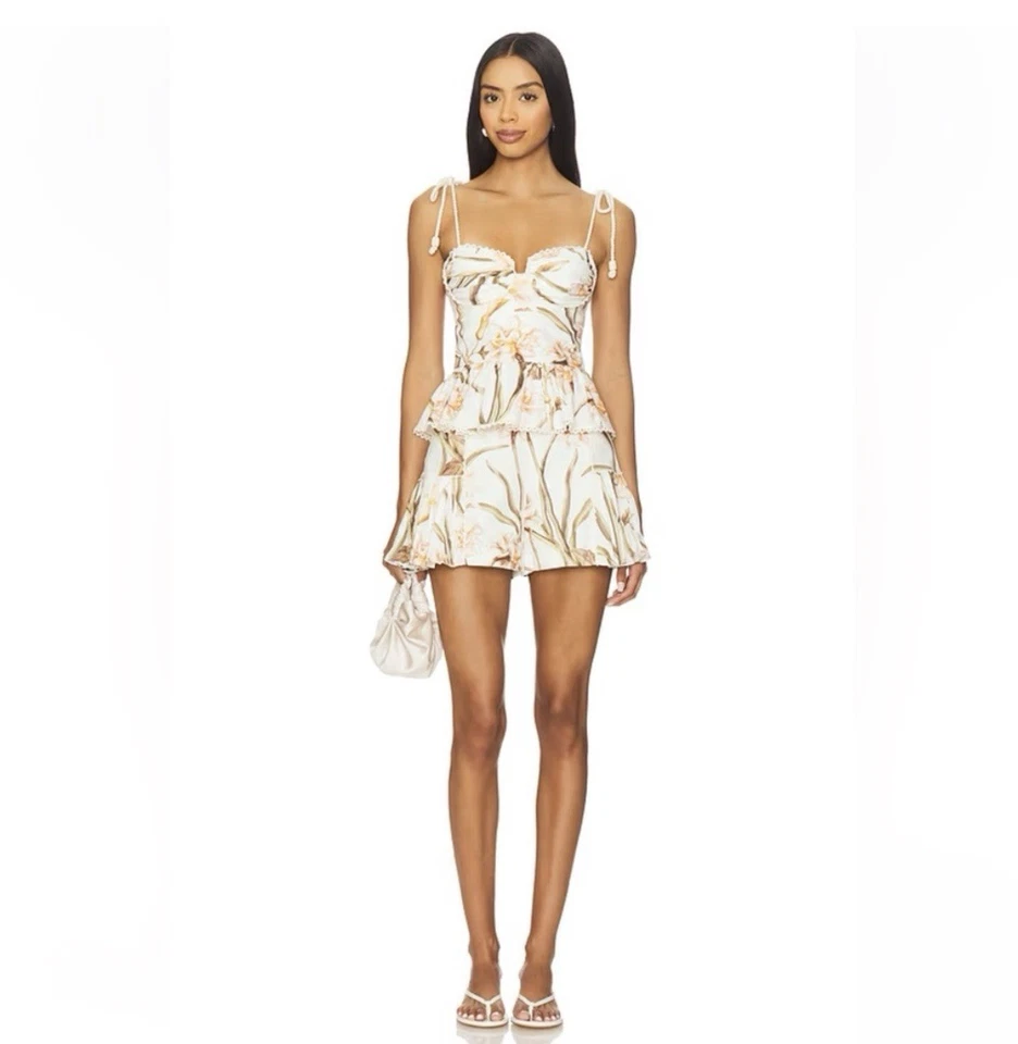 Novo com etiquetas PatBO x Revolve Botanic Retro Peplum Top em Off White - Imagem 4 de 4