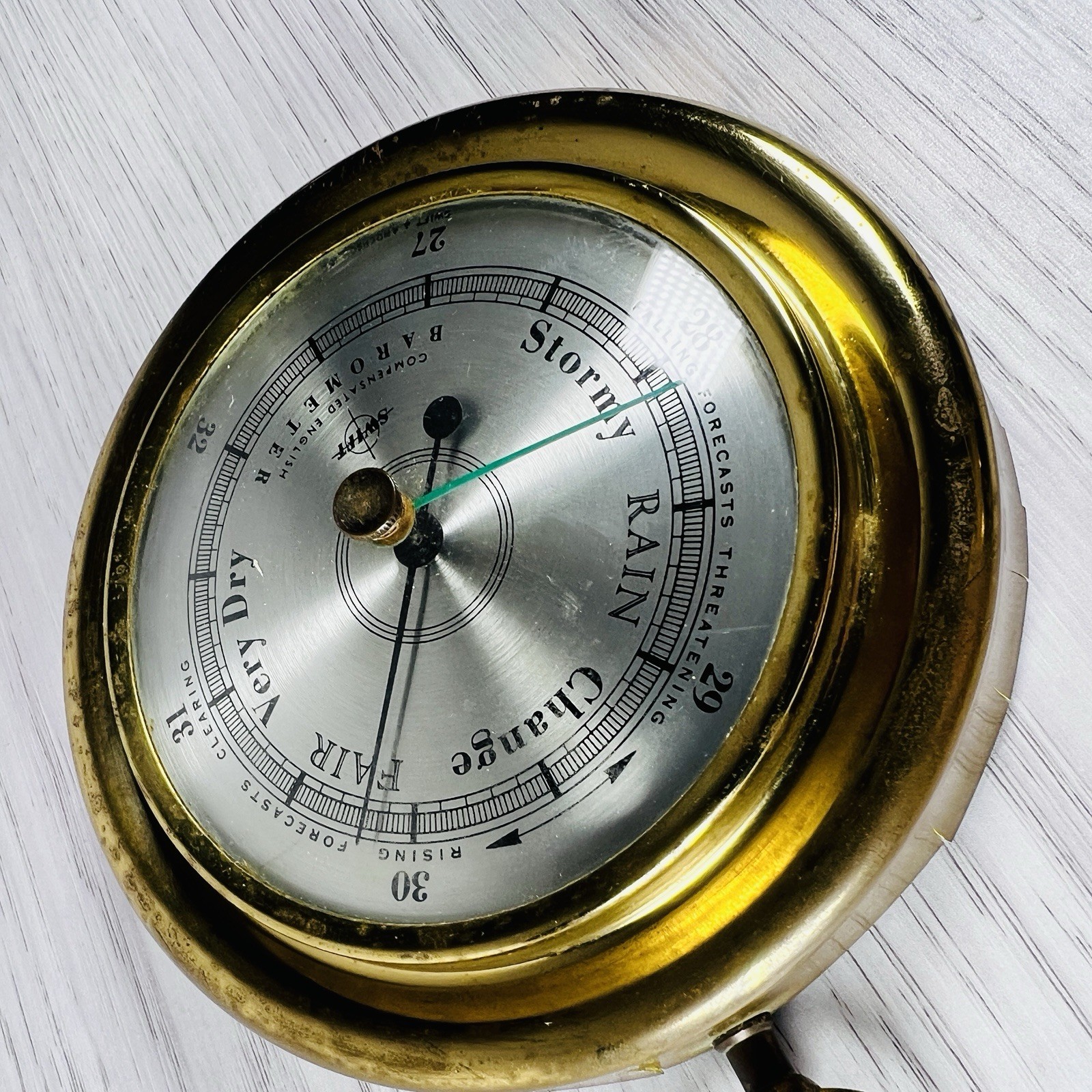 Vantage Barometer Swift Pilot Marine Rain Change Fair Compensated English Decor
