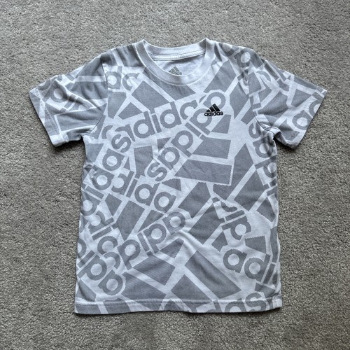 Adidas Kinder T-Shirt, Größe 6, weiß mit Sportgrafik, kurzärmelig Jungen,