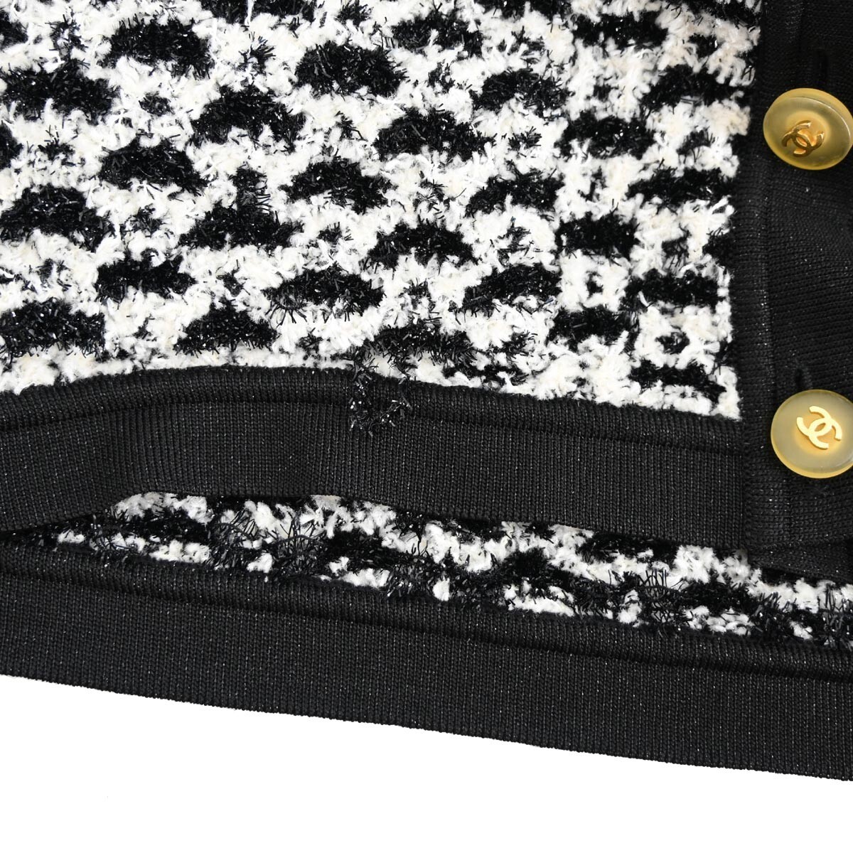 Chanel Cardigan Black 141263 - Gem