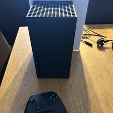 Microsoft Xbox Series x 1TB Black Video Game Console W Controller