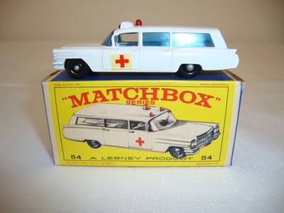 MATCHBOX 1-75 54B S&S CADILLAC AMBULANCE - TOP in original E2 BOX
