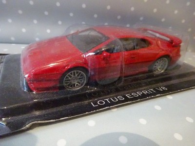 Lotus Esprit V8 rot Modelauto 1/43 *NEU* ca. 11cm