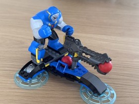 Darkseid Invasion 76028 Complete Lego DC Super Heroes Set without Instructions