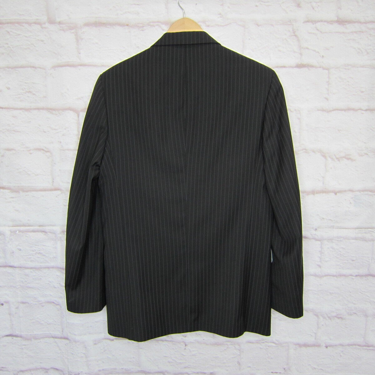 Michael Kors Boys size 18R Black Pinstripe Sport Coat Suit Jacket Blazer EUC thumbnail 4