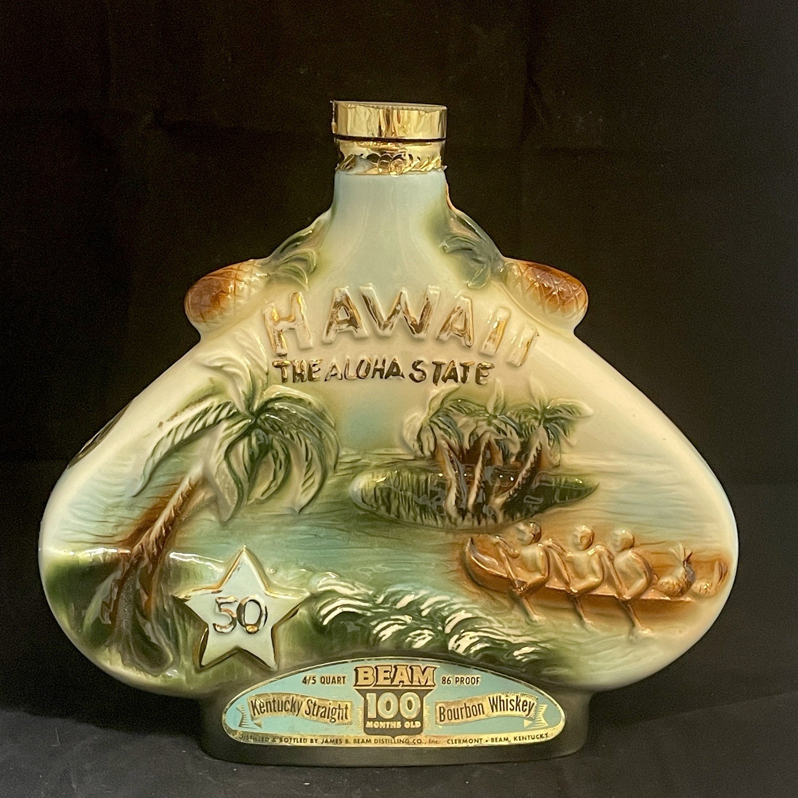 Jim Beam Hawaii Aloha State Commemorative Ceramic Decanter With Lid Vtg 1959