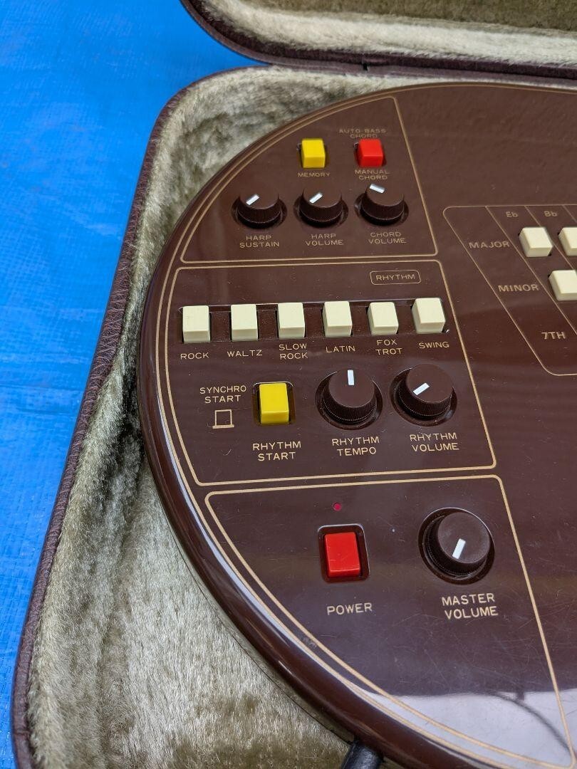 SUZUKIスズキ OMNICHORD OM-27 動作確認済み オムニコード Yahoo!オークション - SUZUKI OMNICHORD オムニコード OM-27