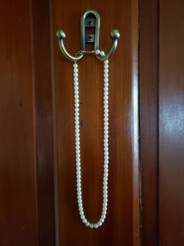 Vintage Avon Faux Pearl Necklace Elegant Costume Jewelry