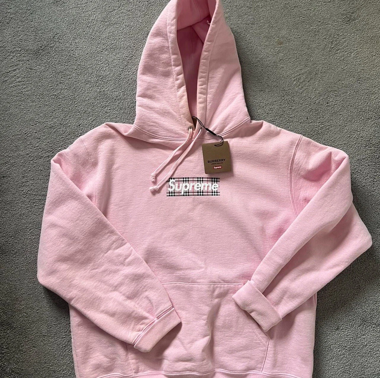 sweat à capuche supreme x burberry
