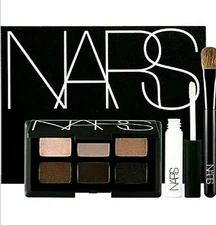 NARS AND GOD CREATED THE WOMAN EYE KIT PALLETE, PRIMER & CONTOUR BRUSH NEW BOXED