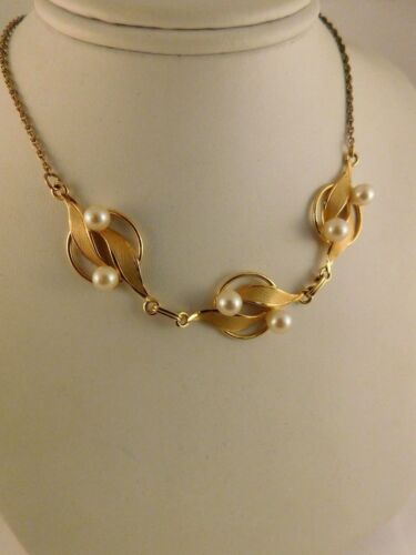 PEARL 12K GOLD FILLED SWIRL LEAF COLLAR NECKLACE