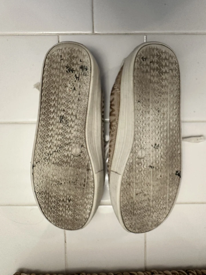 Tênis feminino Michael Kors tamanho 1 logotipo hera urtiga camelo - Imagem 3 de 4