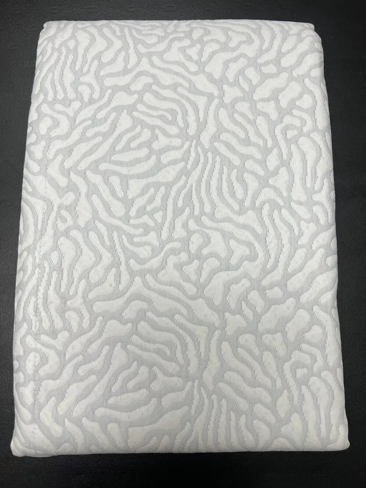 Matouk Schumacher Cora FULL/QUEEN Coverlet 100% Cotton Mineral/White - Image 3 of 3