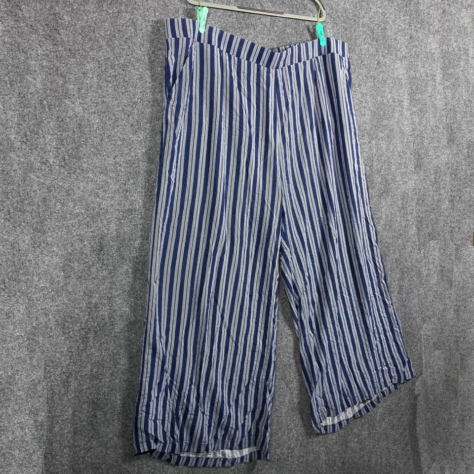 Pantalones Torrid Mujer 5T Azul Blanco Rayas Pierna Ancha Cortos Tirar Ligeros Foto 3 de 4