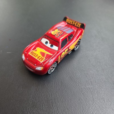 Disney Pixar Cars 3 Rust-Eze Lightning McQueen #95 