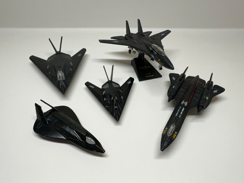 DieCast Fighter Jet Planes Lotto di 5 Maisto - Foto 1 di 16
