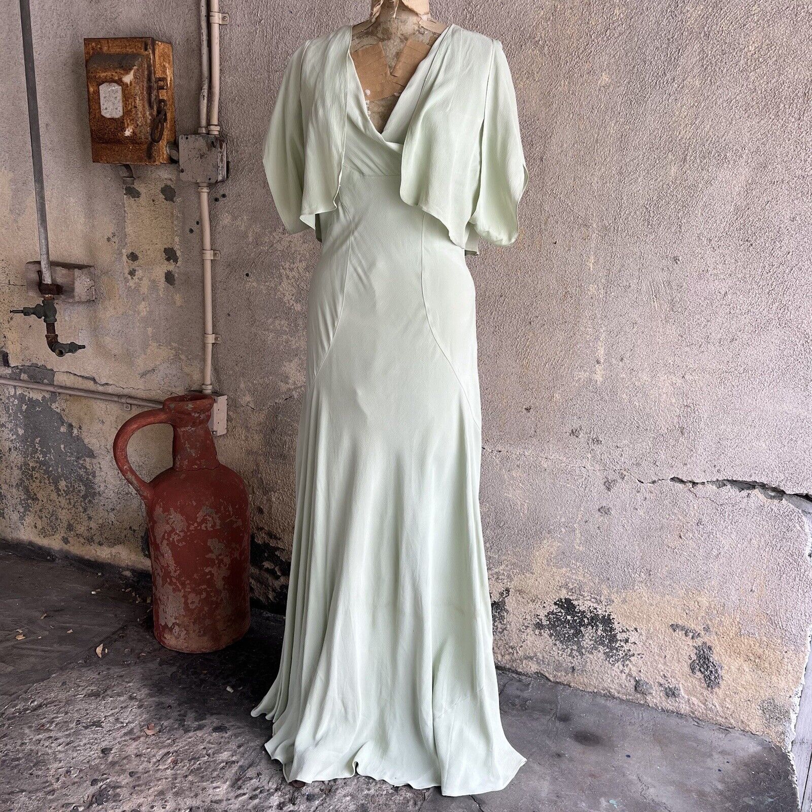 Vintage 1930s Minty Green Crepe Rayon Dress & Jac… - image 1