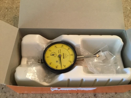 Mitutoyo 2050S-01 .010mm resolution 20mm travel Dial Indicator