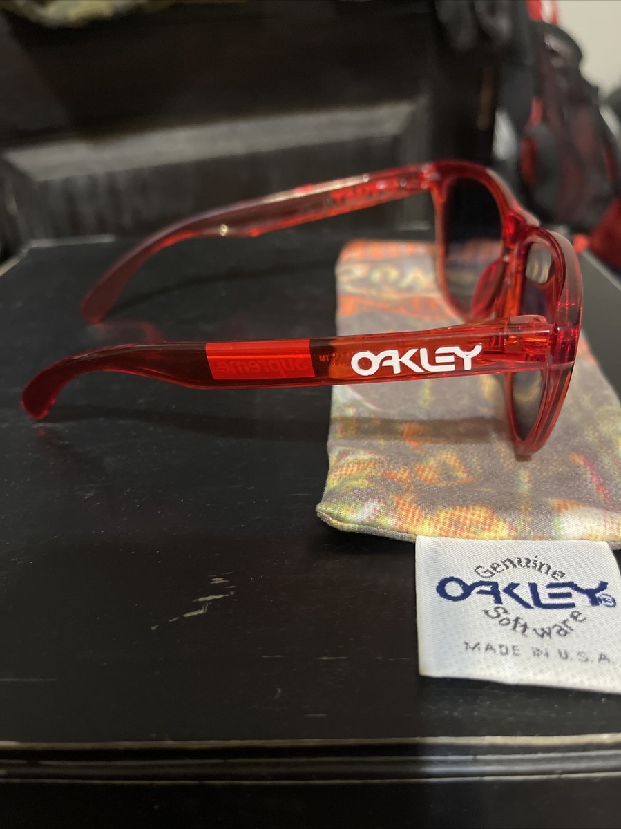 Oakley Frogskins Supreme Crystal Red W Red Iridium | eBay