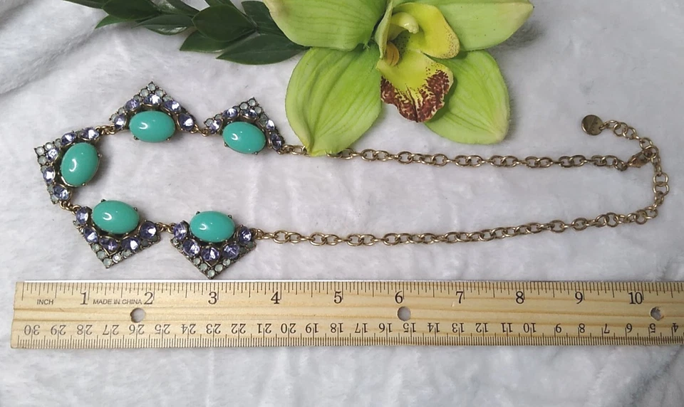 Colar STELLA e DOT Strass Roxo Rory Azul Triângulo Latão Verde-azulado, Pré-próprio - Imagem 3 de 4