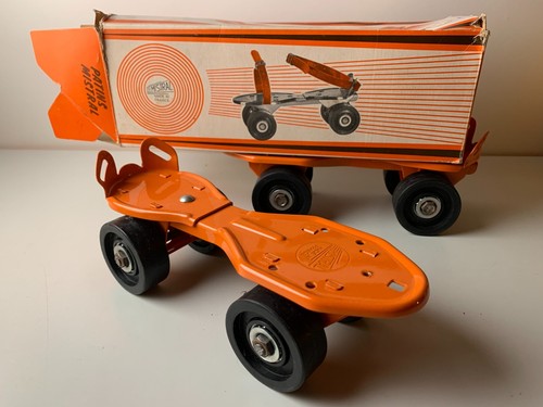 PATINS A ROULETTES COLLECTOR MISTRAL VINTAGE ORANGE + BOITE