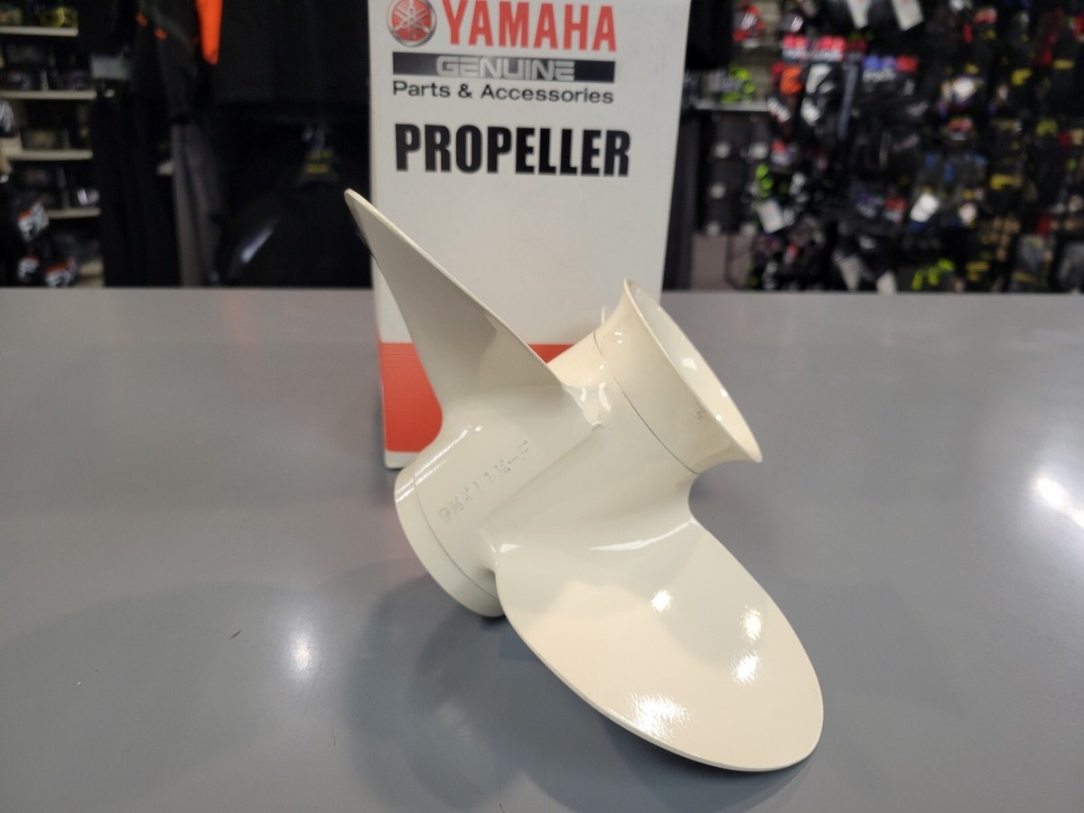 Propeller Mercruiser Alpha One & Bravo One 14 x 21 pitch with HUB – Bateau Bootservice Propeller Mercruiser Alpha One & Bravo One 14 x 21 pitch with HUB – Bateau Bootservice