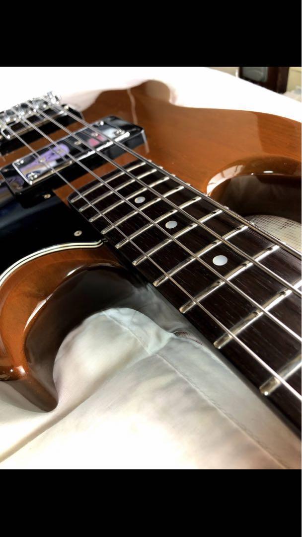 Vintage 1977 Gibson EB-3 Electric Bass Guitar Cherry Finish