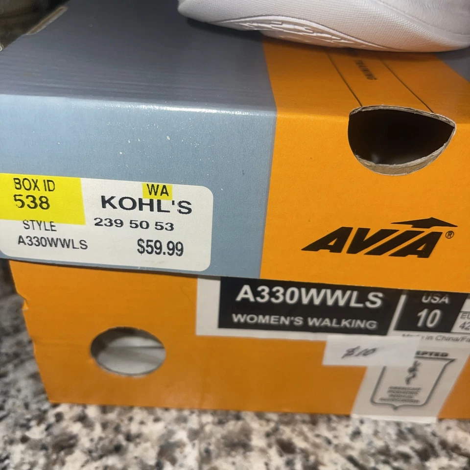 Avia White/Blue Womans Athletic Shoes Size 10! - Image 3 of 4