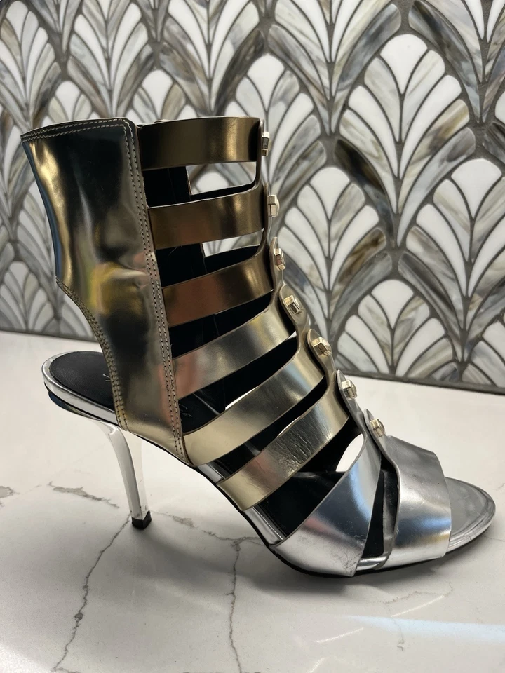 Sandalias Kenneth Cole plateadas gladiador Foto 3 de 4