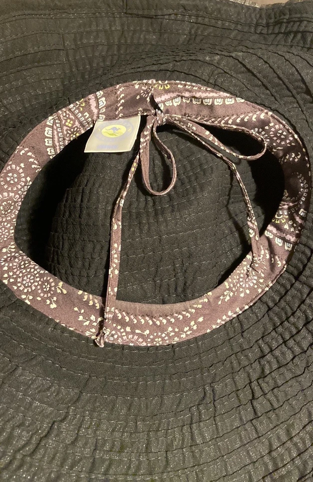 Sombrero ajustable de ala ancha Walleroo negro embalable. Foto 2 de 4