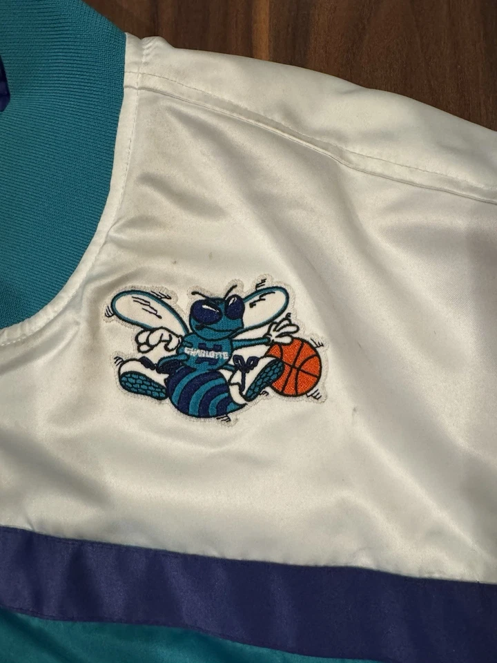 Mitchell & Ness HWC Charlotte Hornets Satin Jacket 2XL – Teal/White - Image 4 of 4