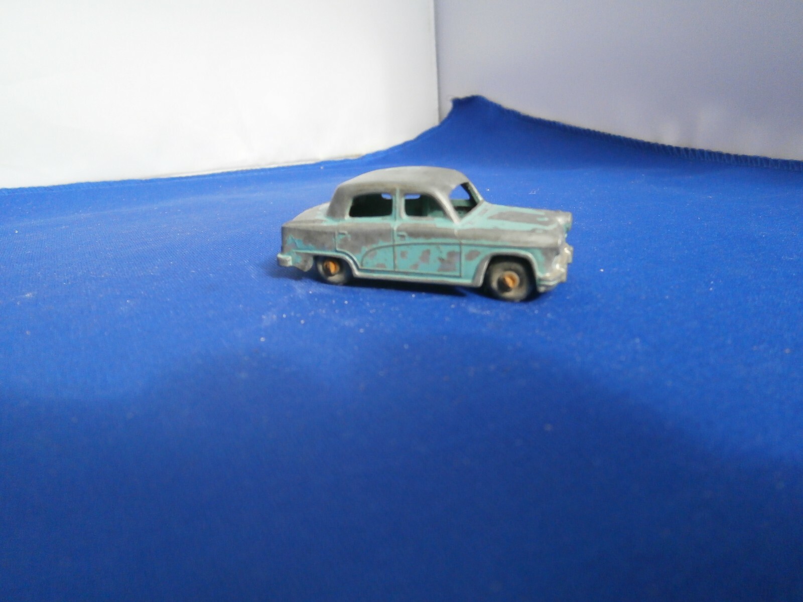 Matchbox 36a, Austin Cambridge A50 - Free Price Guide & Review