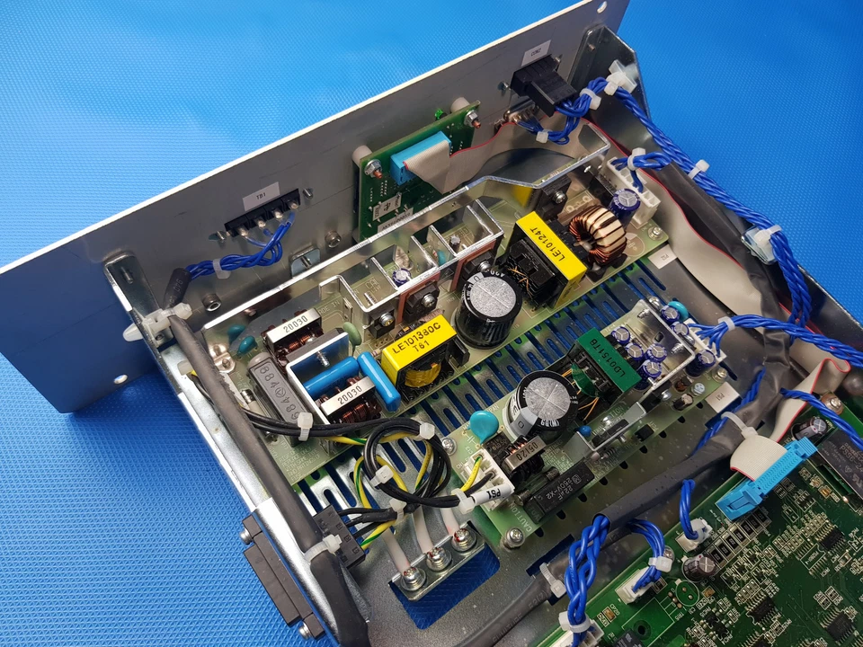 SMC INR-498 Thermon Chiller 4TP-1A860 Controller AKW6600062 Inkl. MwSt  - Bild 4 von 4