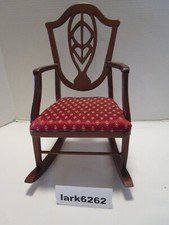 Poltrona a dondolo vintage in legno Chippendale sedia bambola vittoriana 17,75" T