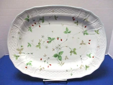 Mikasa Strawberry Fair Antique Green 15" Oval Meat Platter Retired