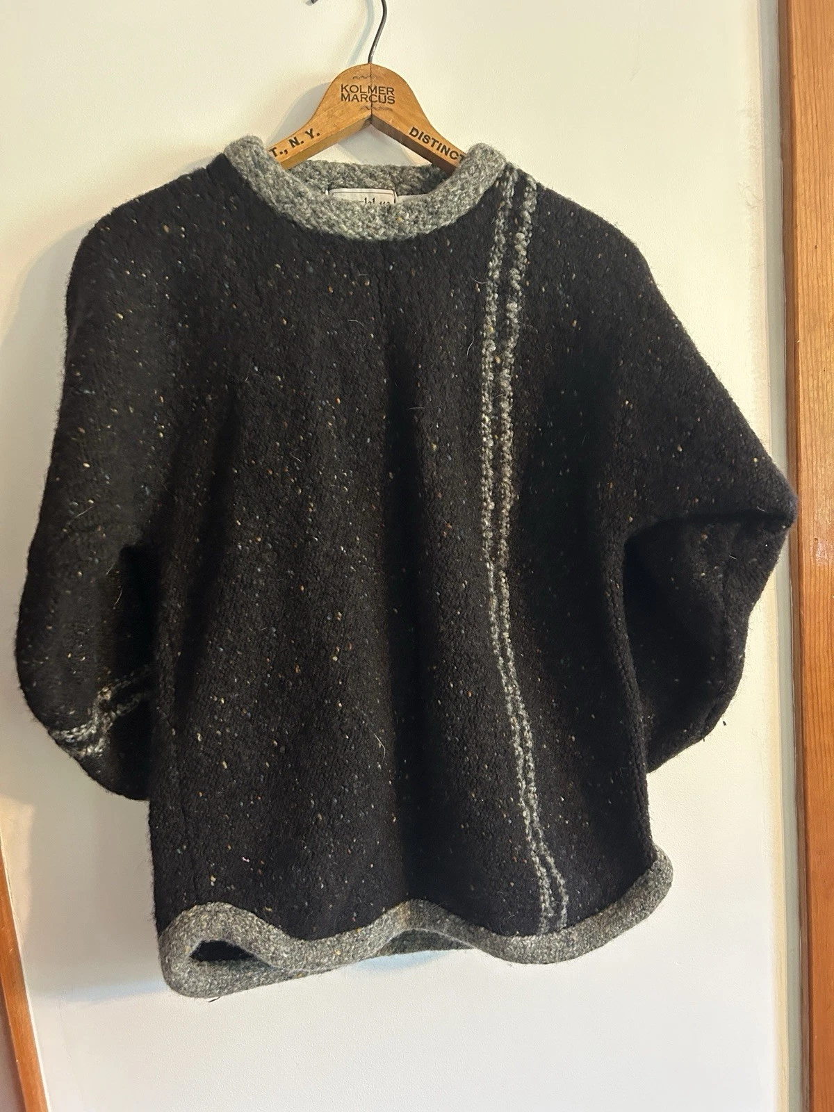 Rathlin Tir Chonaill Irish Wool Poncho Sweater L Hand Loomed Ireland Black Gray