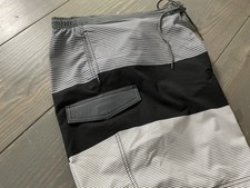 NWT George Swimsuit Mens M 32-34 Swim Trunks Shorts at the Knee Lining E-40