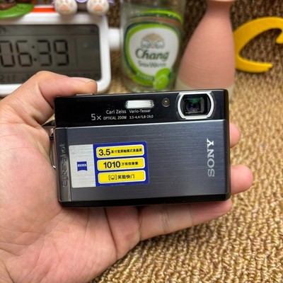 Sony Cyber-shot DSC-T300 Digital Camera 10.1 MP 5x Optical Zoom