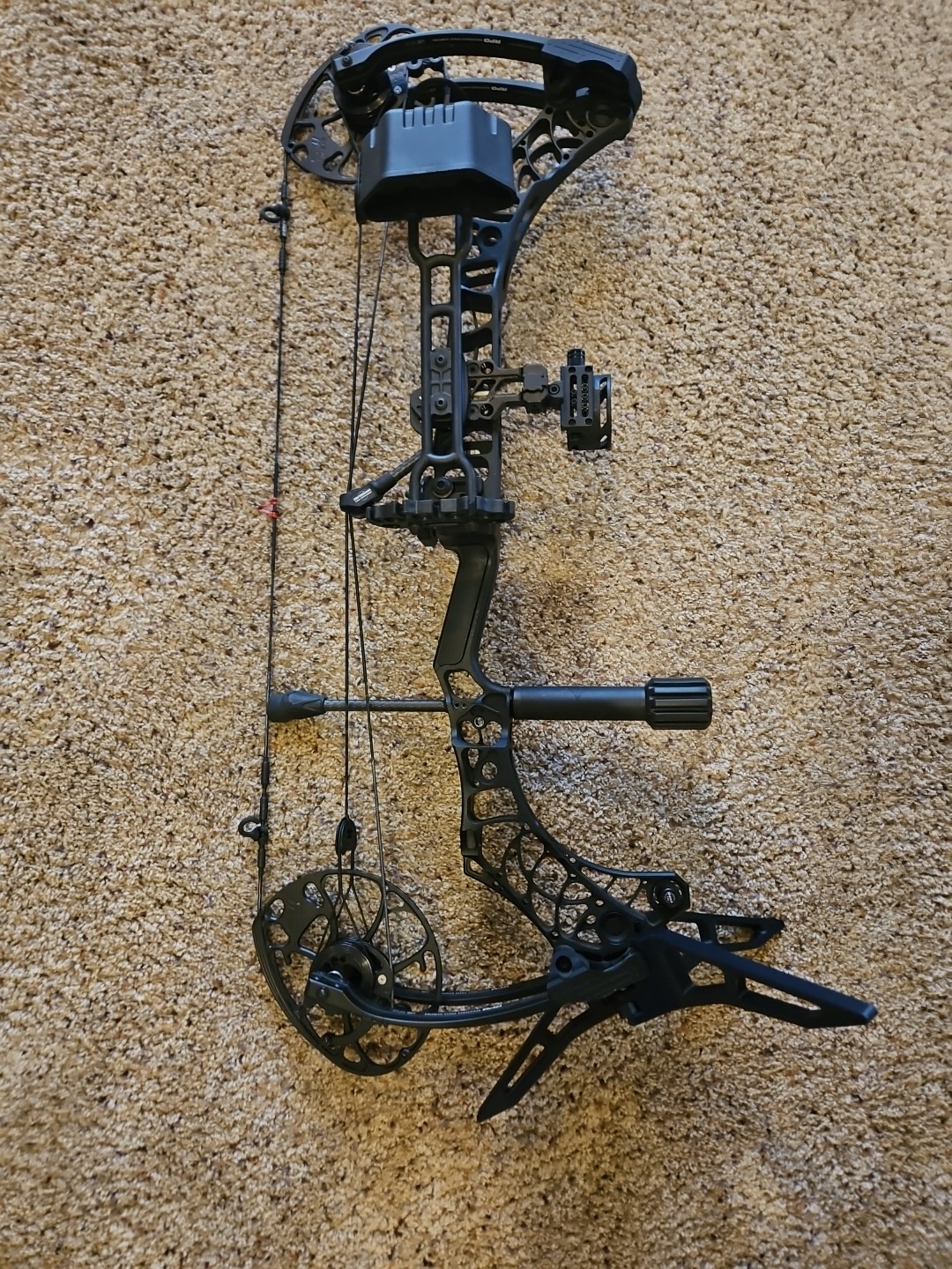 mathews phase 4 29 Compound Bow Fully Set-up