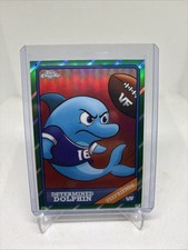 Determined Dolphin 2026 Topps Chrome VeeFriends #TF-DD 1986 Variation /86 SP