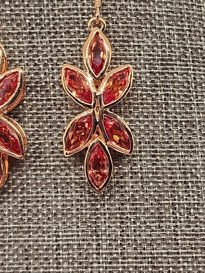 Brincos pendentes de cobre safira laranja corte marquesa criados em laboratório Timna COP774 - Imagem 4 de 4