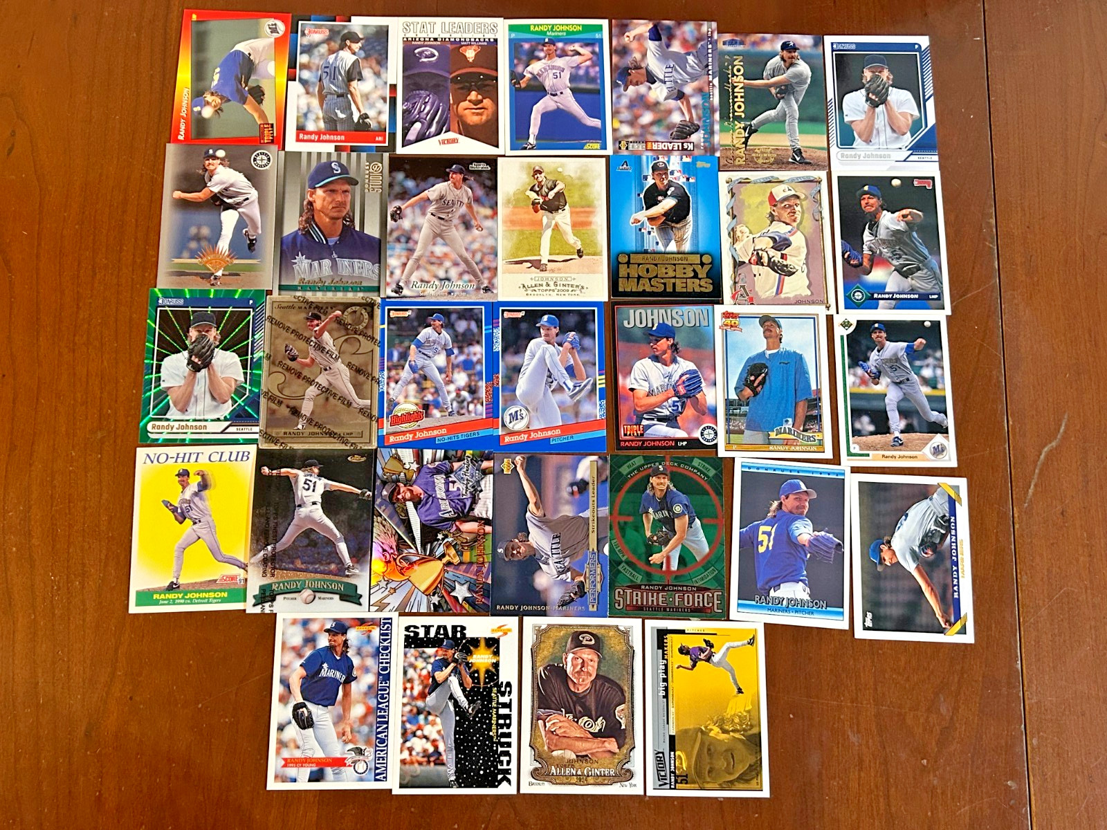 Randy Johnson Lot of 32 Cards Topps Fleer Donruss Mariners Diamondbacks HOF