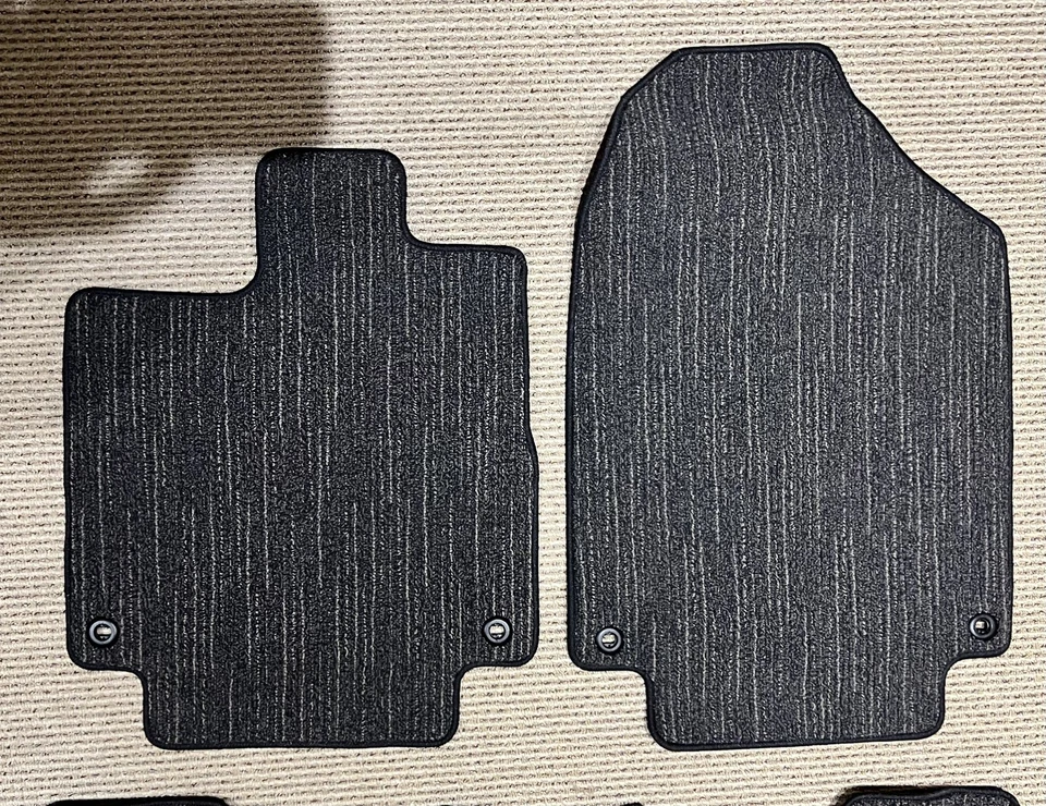 2018-2022 Honda Odyssey EX-L New OEM Carpet Floor mats Foto 2 de 4