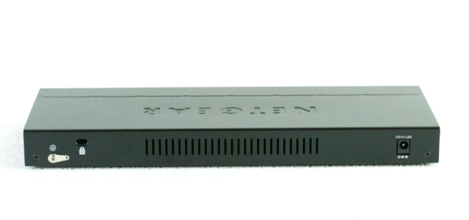 NETGEAR 16-Port Gigabit Ethernet Unmanaged Switch (GS316) L693 - Image 2 of 4