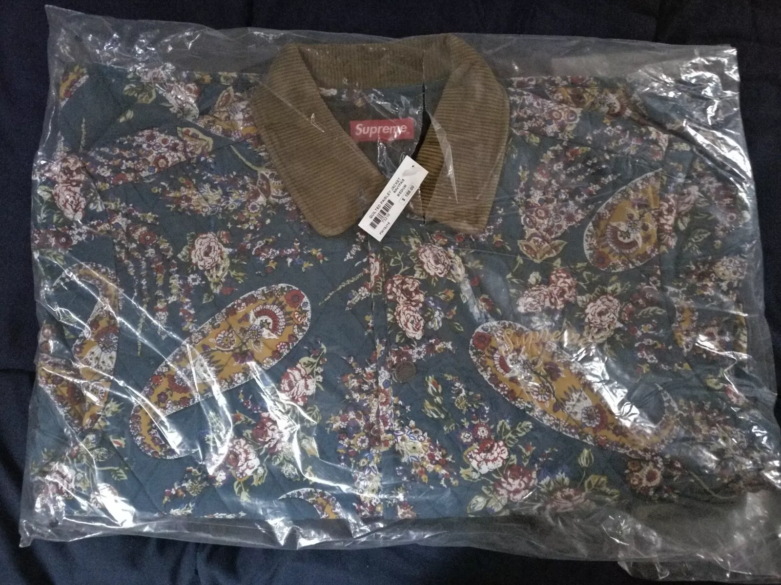 Veste Paisley matelassée Supreme marine Paisley moyenne 100 % authentique NEUF bâton mort 