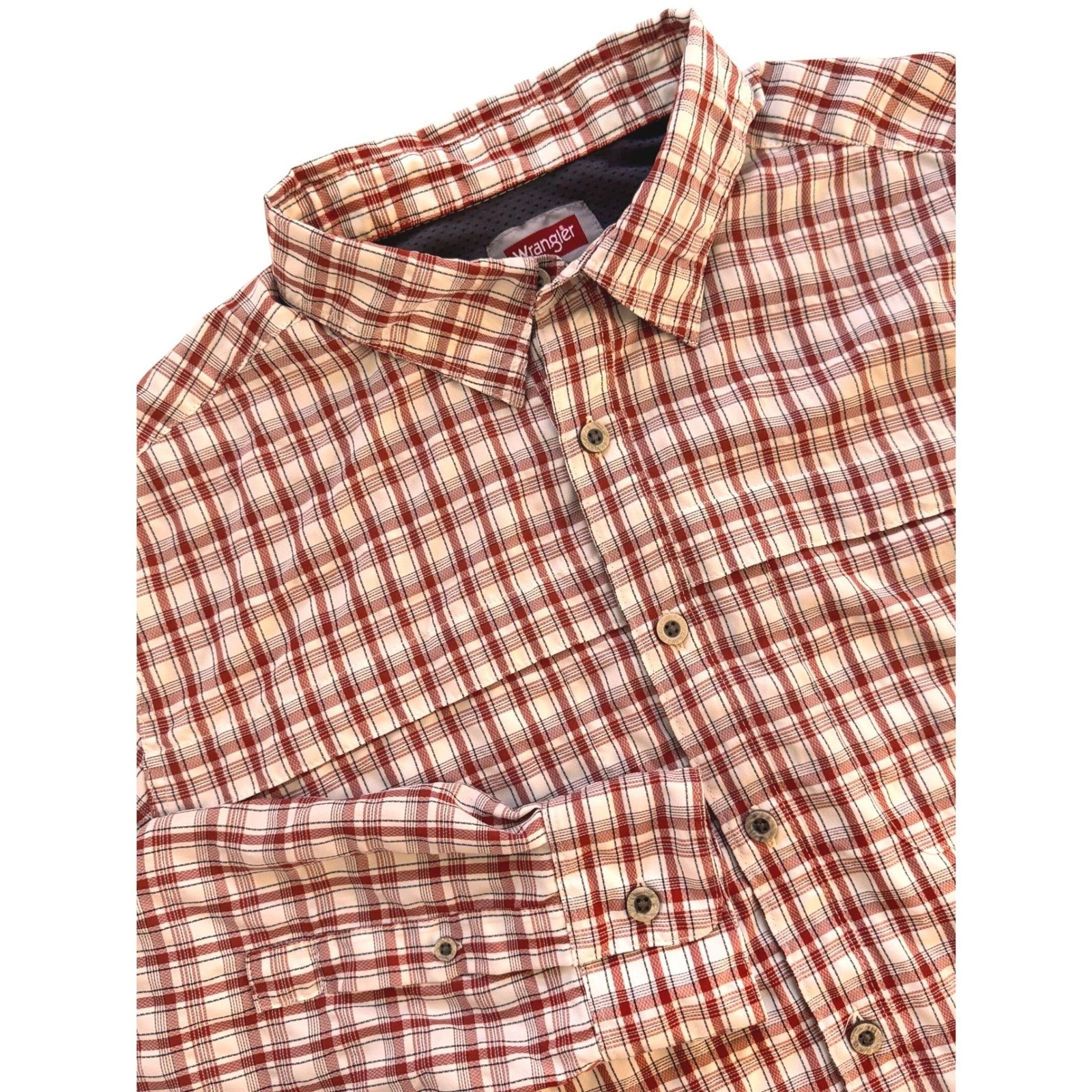Wrangler Outdoor Series Mens Large Regular Fit Plaid Roll Tab Sleeve Shirt Red