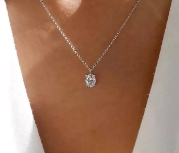 Collana con ciondolo solitario diamantato creato in laboratorio ovale 2 ct... - Immagine 2 di 3