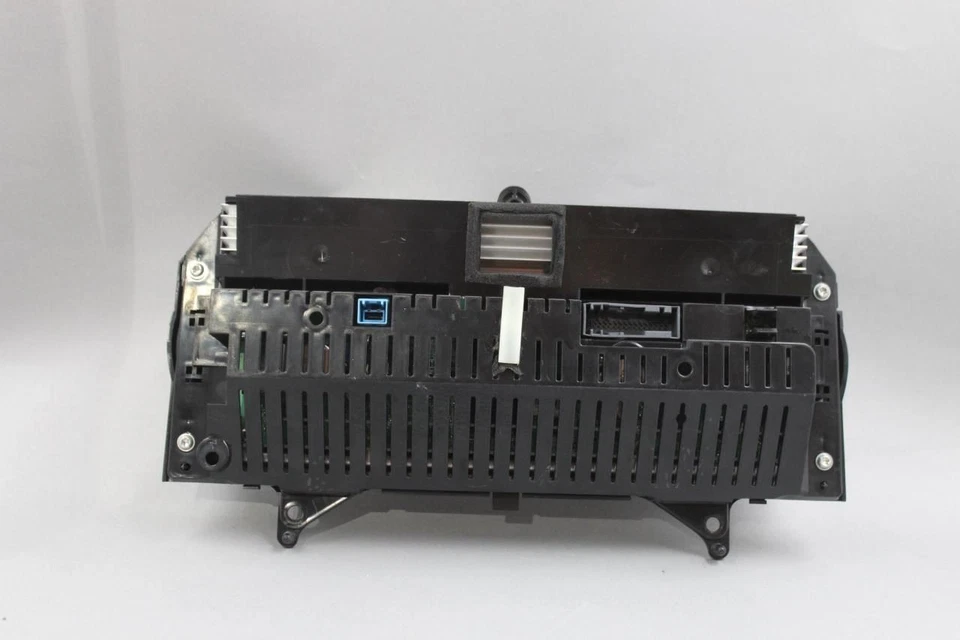 Speedometer Cluster 116K Miles Fits 2010-2013 JAGUAR XJ OEM #40666 - Image 2 of 4